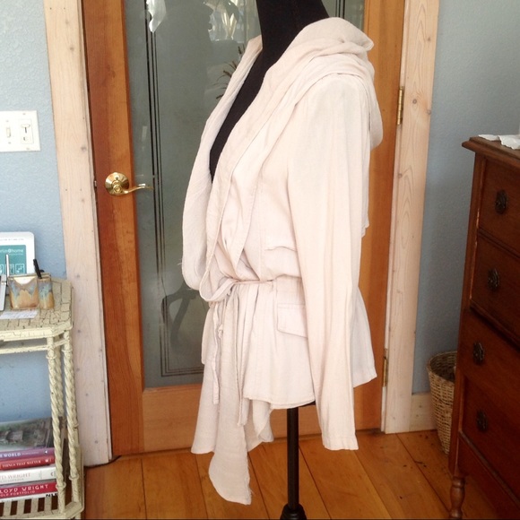 Jacket - Picture 2 of 8